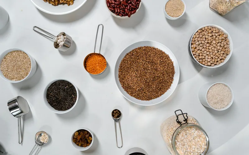 Verduras, legumbres y cereales preparados para cocinar